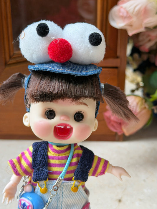No. 011 — Poseable Mini Doll Charm | OB11 Size, Approx. 15 cm