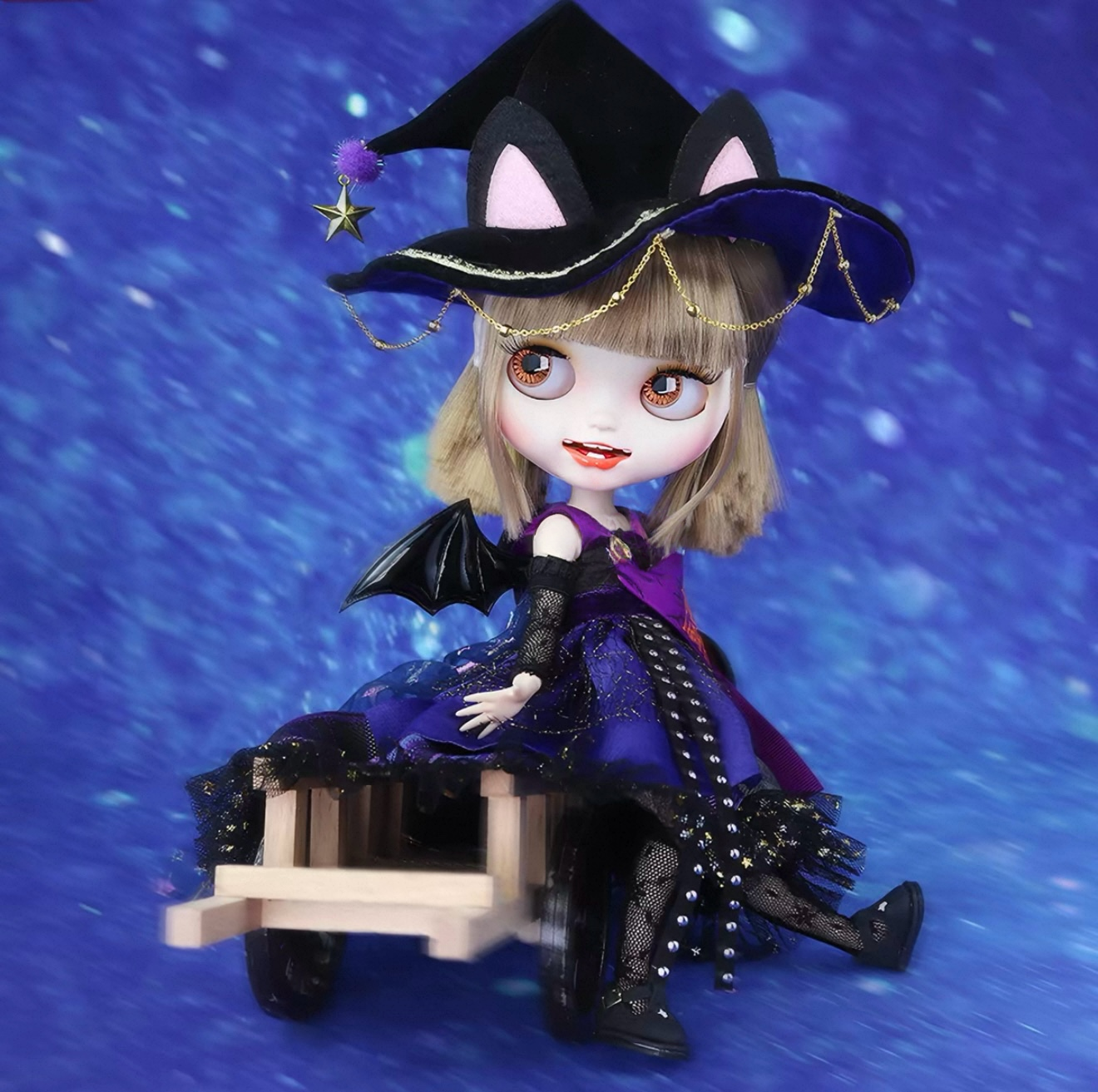 Pre-Order Custom Big-Eye Doll