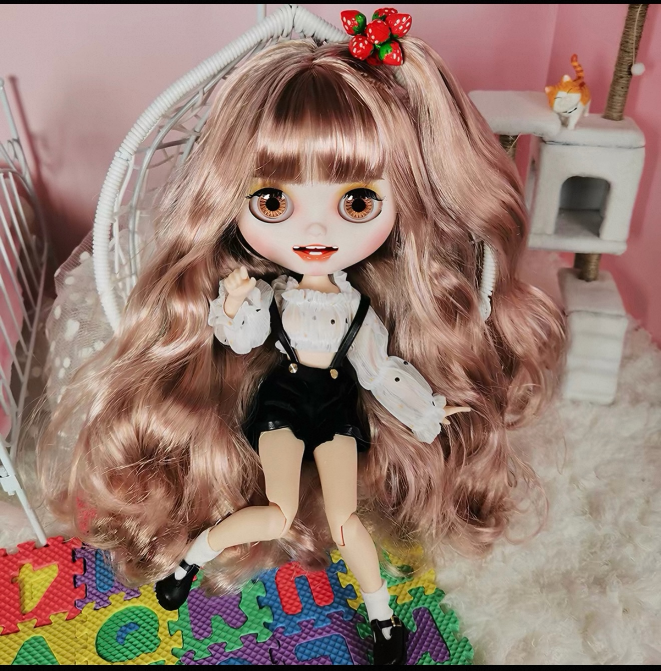 Pre-Order Custom Big-Eye Doll