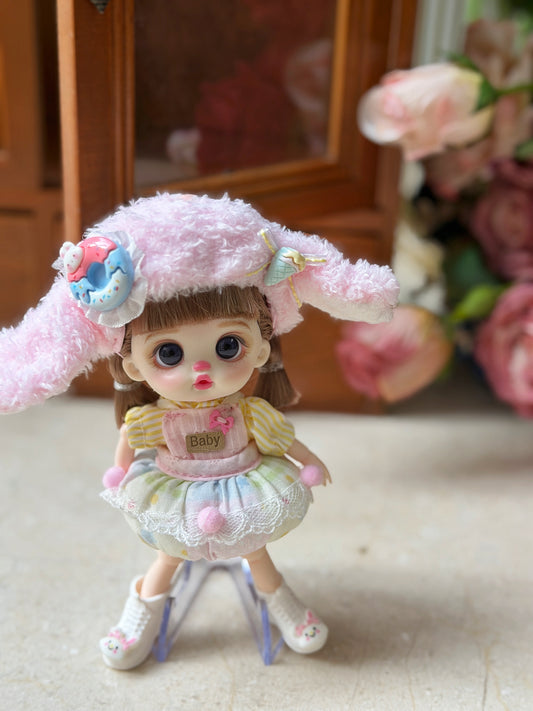 No. 005 — Poseable Mini Doll Charm | OB11 Size, Approx. 15 cm