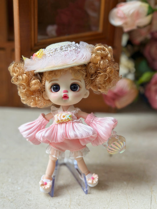 No. 004 — Poseable Mini Doll Charm | OB11 Size, Approx. 15 cm