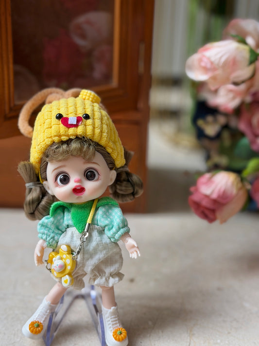 No. 001 — Poseable Mini Doll Charm | OB11 Size, Approx. 15 cm